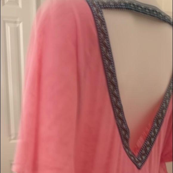 Cover-up - Picture 3 of 3